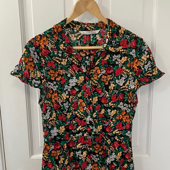 Zara Women's Black Floral Printed Maxi Dress size Small -Like New - Picture 3 of 15